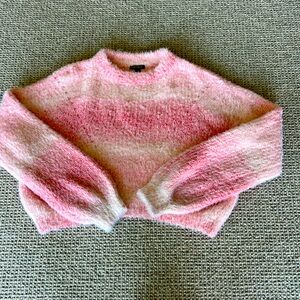 Womens pink cropped sweater!